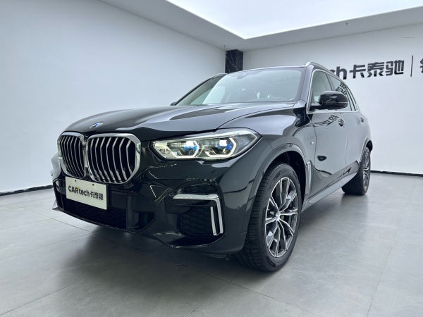 宝马X5 2022款 xDrive 30Li 尊享型M运动套装