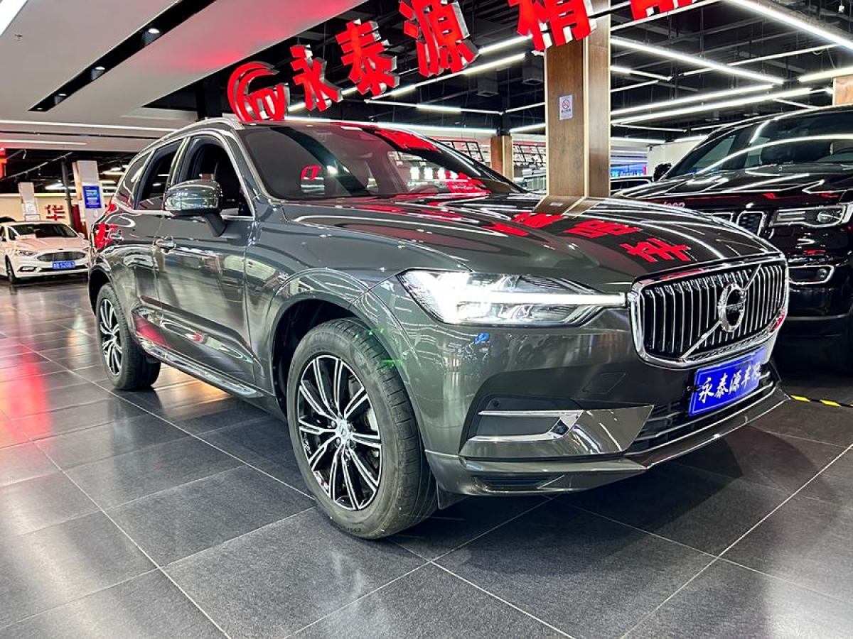 沃爾沃 XC60  2021款 T5 四驅(qū)智遠(yuǎn)豪華版圖片