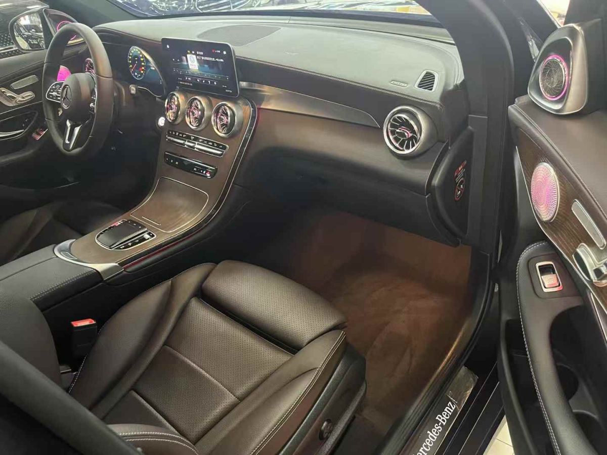 奔馳 奔馳GLC  2022款 GLC 300 4MATIC 轎跑SUV 豪華版圖片