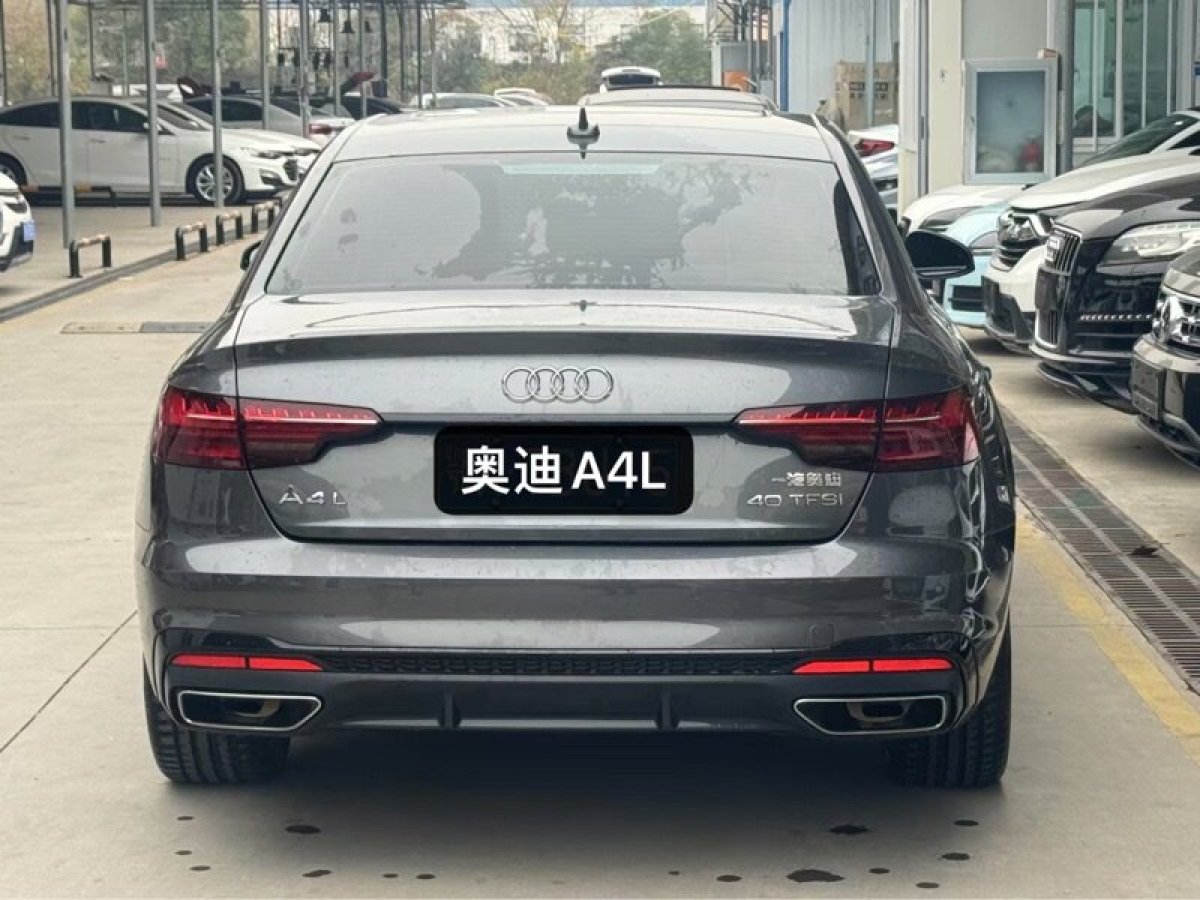 奧迪 奧迪A4L  2022款 40 TFSI 豪華動感型圖片