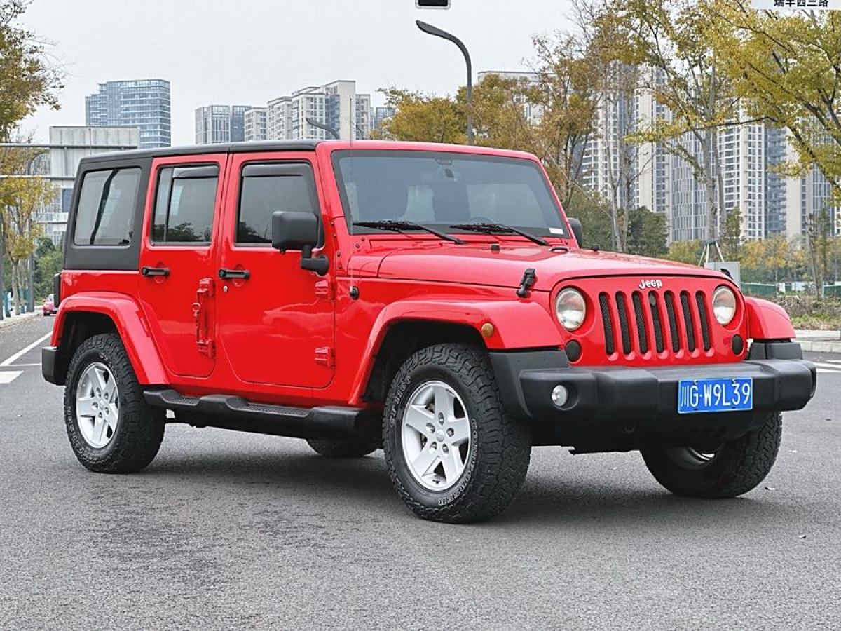 Jeep 牧馬人  2015款 2.8TD Sahara 四門版圖片