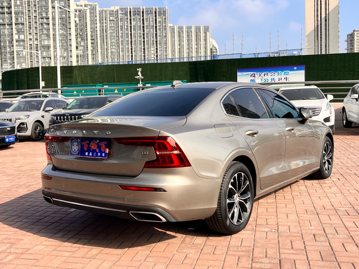 沃爾沃 S60L  2021款 T4 智逸豪華版圖片