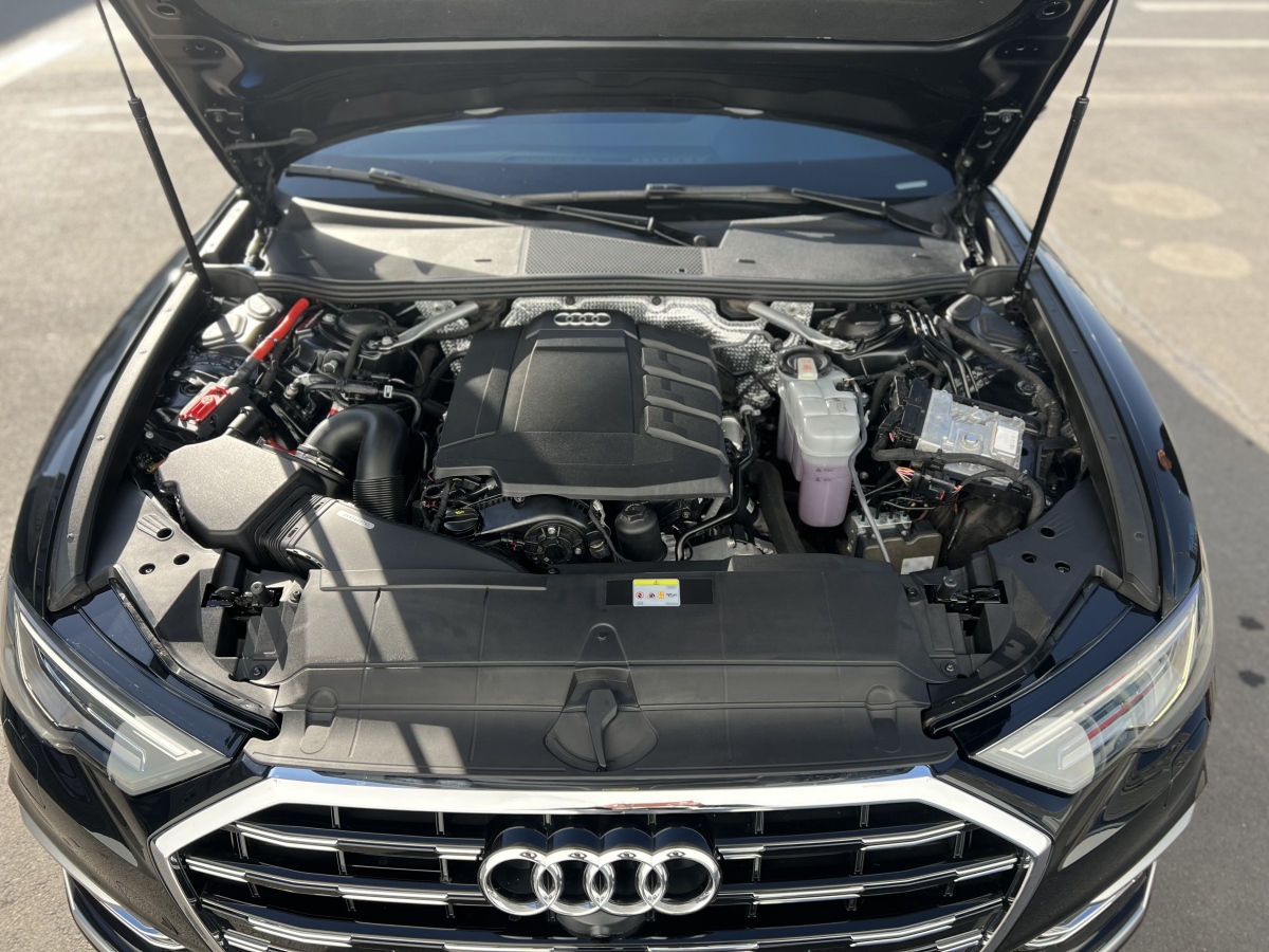 奧迪 奧迪A6L  2021款 45 TFSI quattro 臻選致雅型圖片