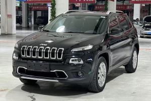 自由光 Jeep 2.4L 優(yōu)越版