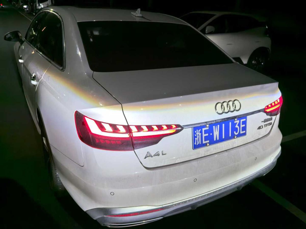 奧迪 奧迪A4L  2022款 35 TFSI 時(shí)尚動(dòng)感型圖片
