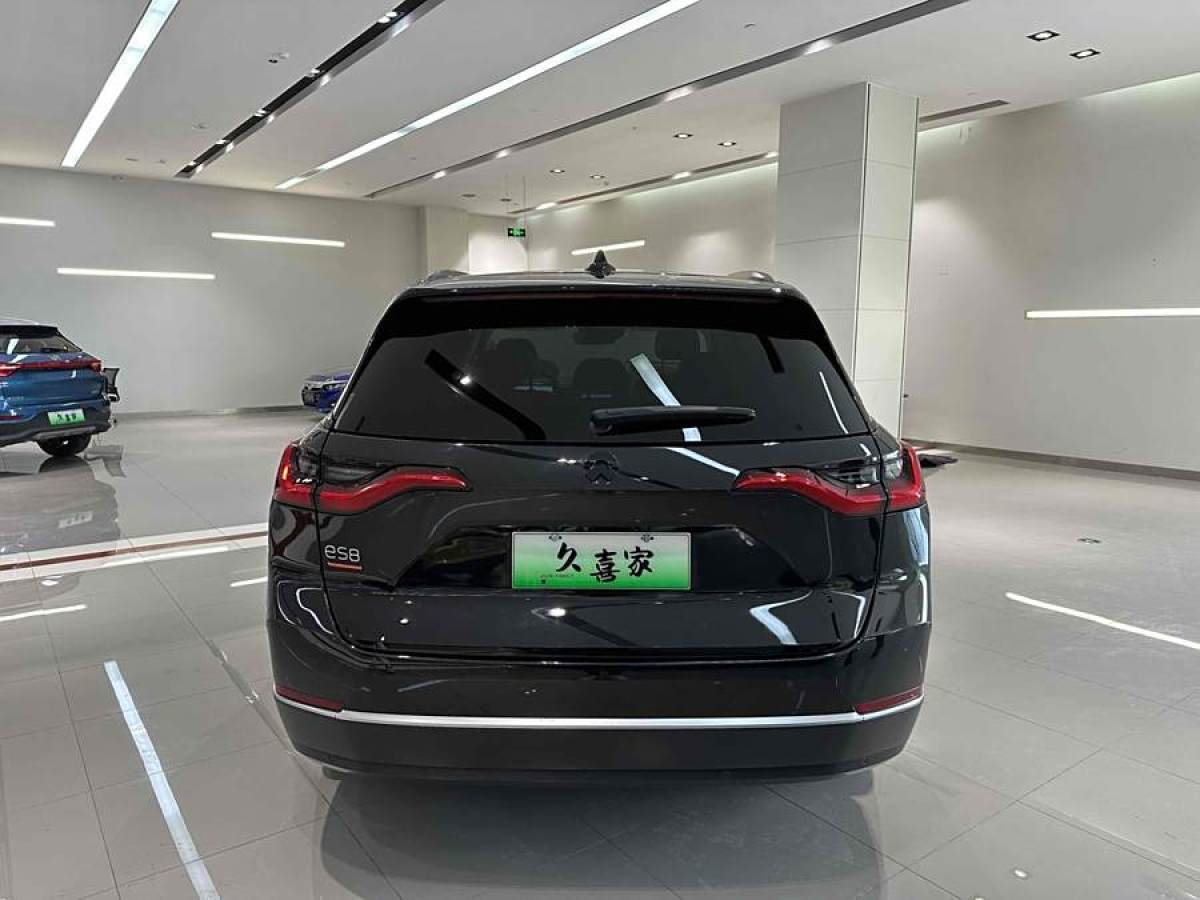 蔚來 ES8  2020款 580KM 基準(zhǔn)版 六座版圖片