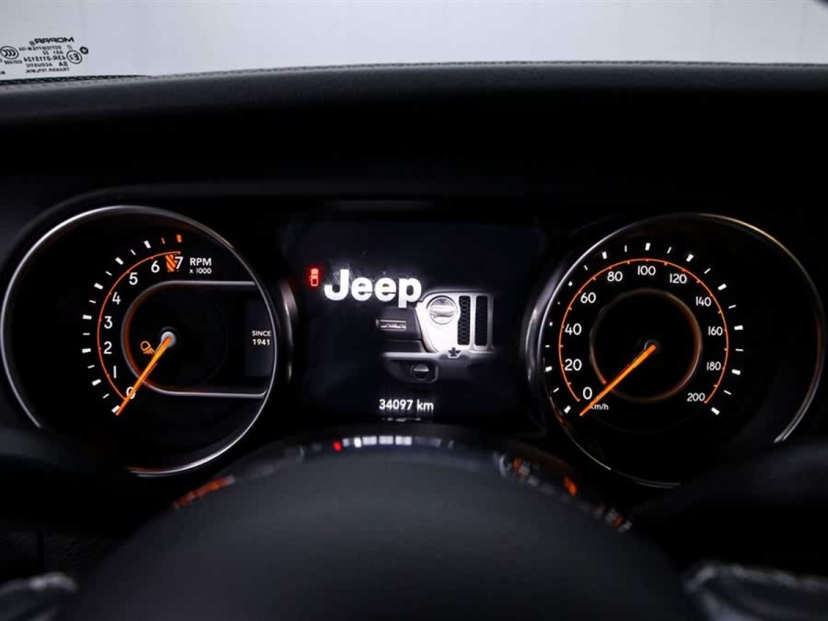 2023年3月Jeep 角斗士  2022款 3.6L 先行版