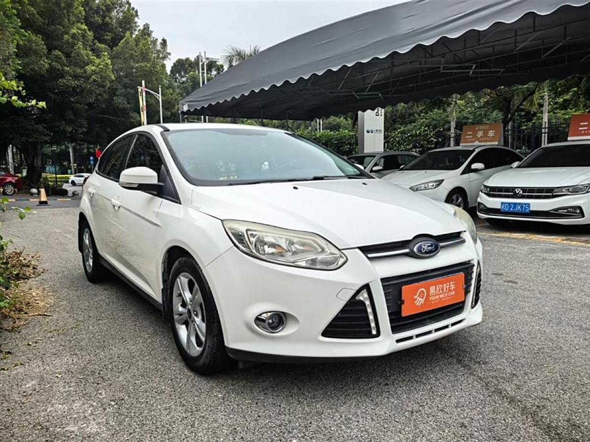 福特 ?？怂? 2012款 兩廂 1.6L 自動風尚型圖片