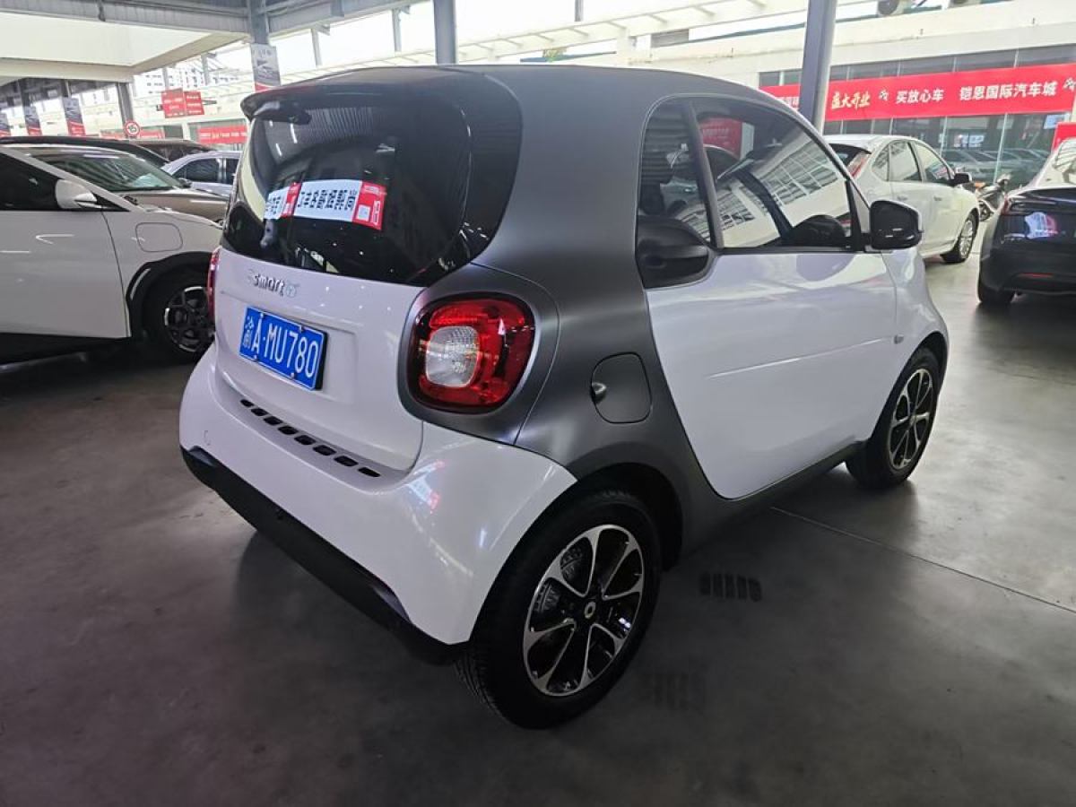 smart fortwo  2015款 1.0L 52千瓦硬頂激情版圖片