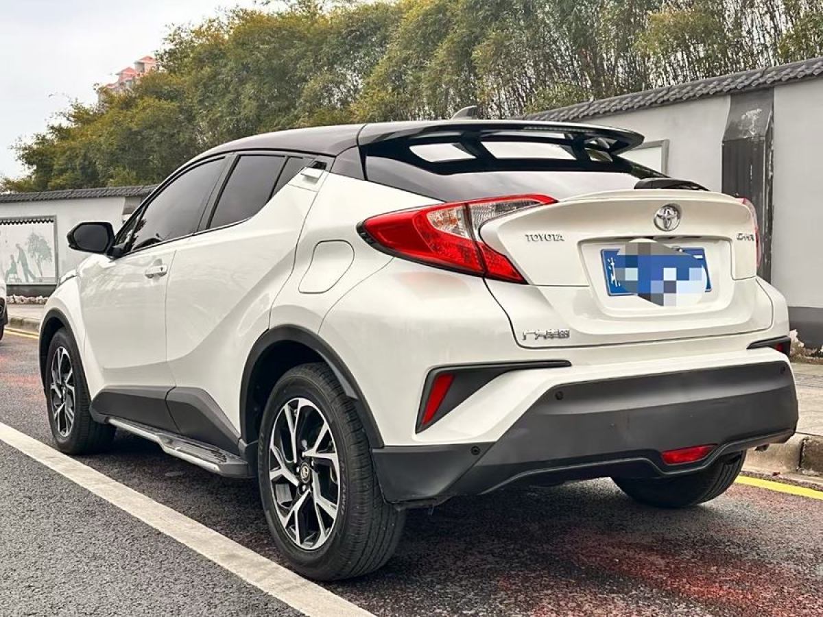 豐田 C-HR  2018款 2.0L 領(lǐng)先版 國V圖片