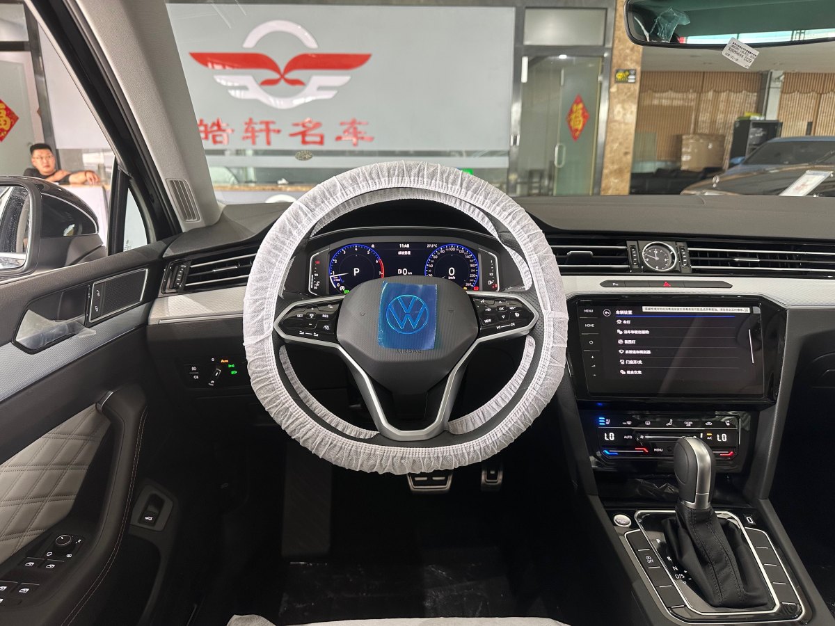 大众 迈腾  2023款 200万辆纪念版 330TSI DSG豪华型图片