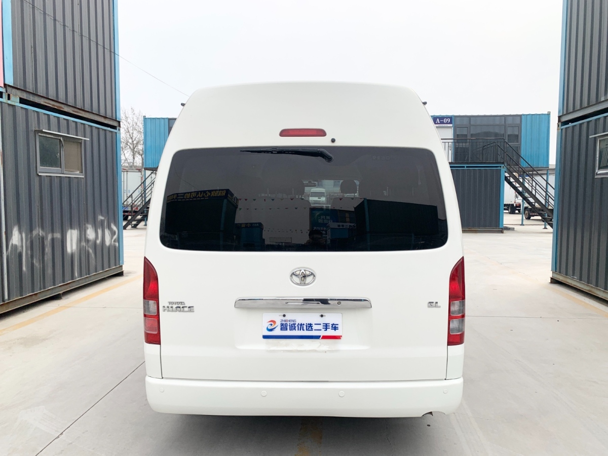 豐田 HIACE  2011款 2.7L自動標(biāo)準(zhǔn)版13座圖片