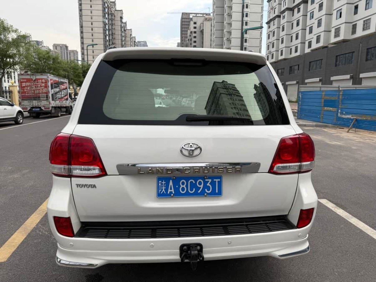 豐田 蘭德酷路澤  2010款 4.0L 自動VX圖片