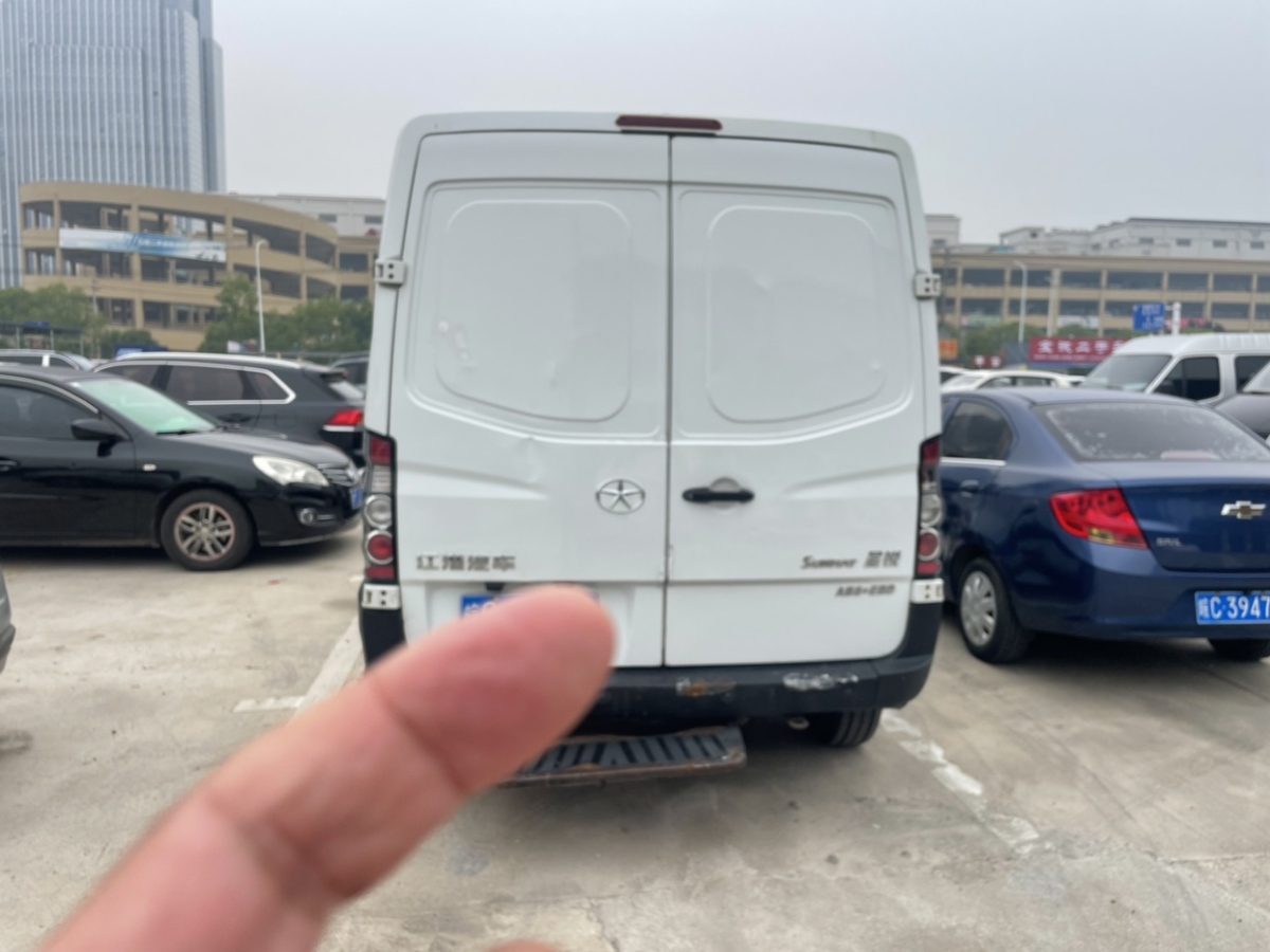 江淮 星銳  2018款 1.9T節(jié)油王廂式運(yùn)輸車3座D19TCIE11圖片