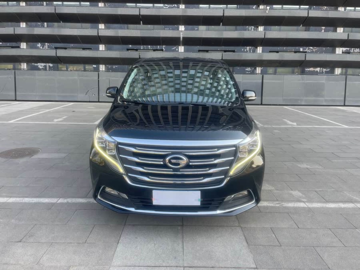 廣汽傳祺 M8  2018款 320T 尊享版圖片