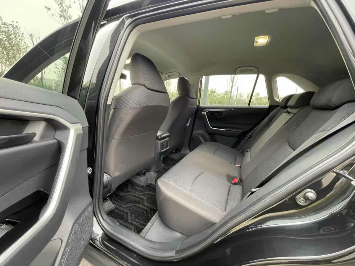 豐田 RAV4 圖片