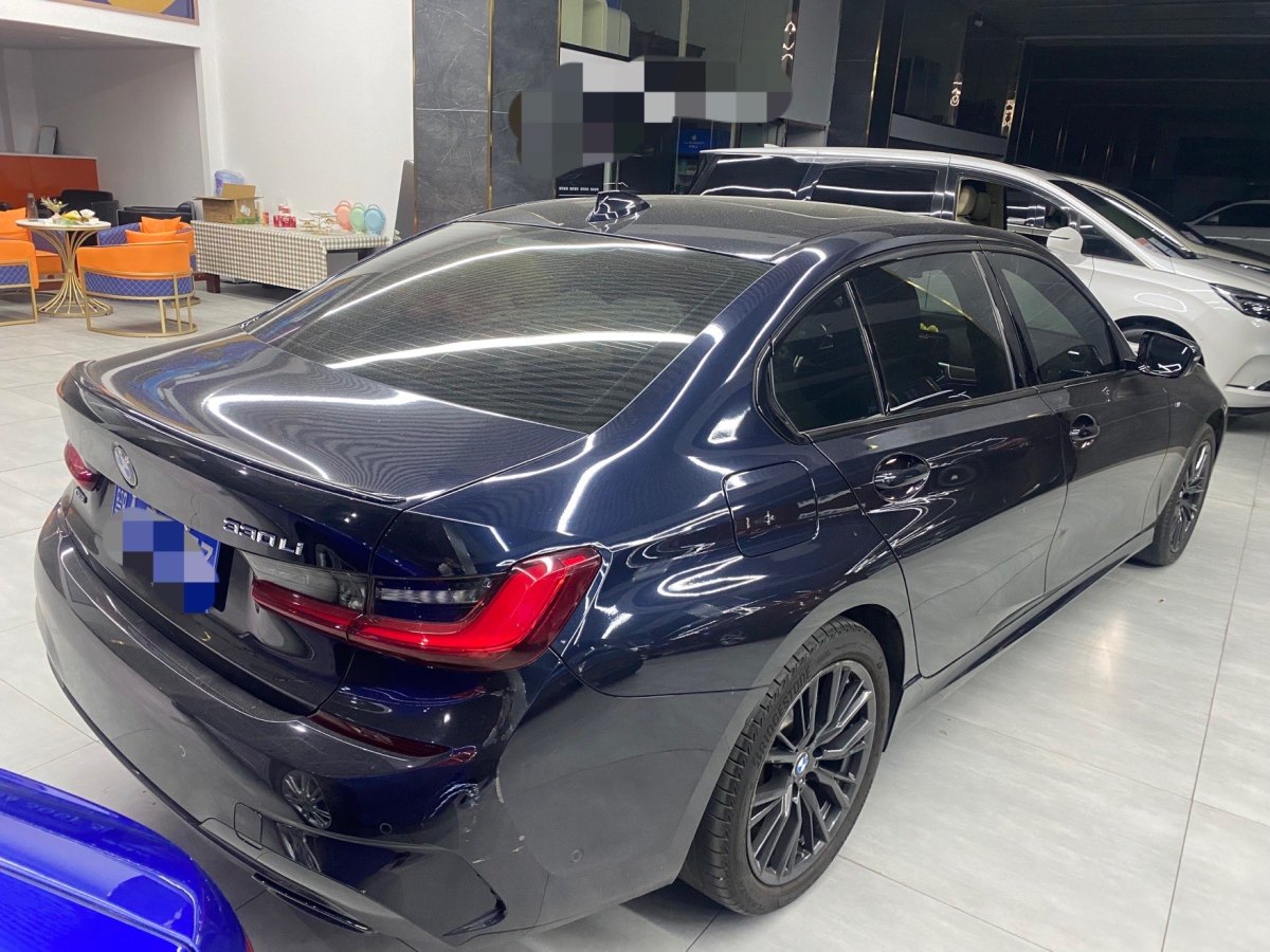 宝马 宝马3系 2020款 330li xdrive m运动曜夜套装图片