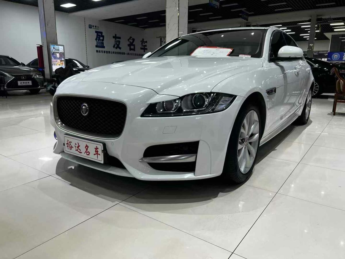 捷豹 XF  2016款 XF 2.0T 兩驅(qū)R-Sport運動版圖片