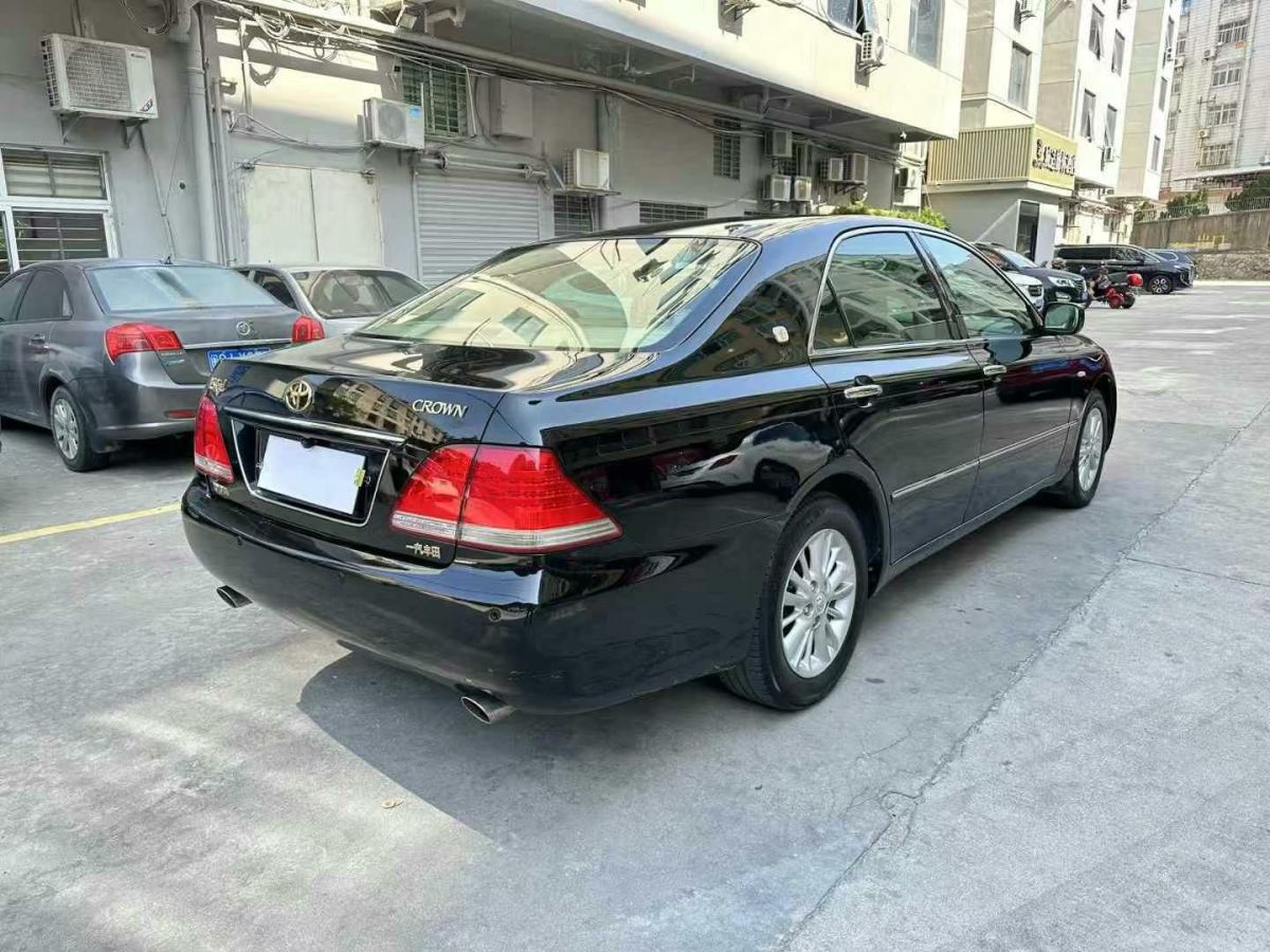 豐田 皇冠  2007款 2.5L Royal 導(dǎo)航版圖片