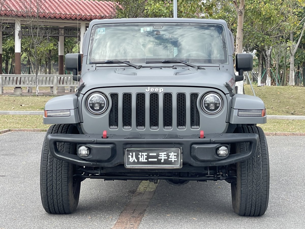 Jeep 牧馬人  2014款 3.0L Sahara 四門(mén)版圖片