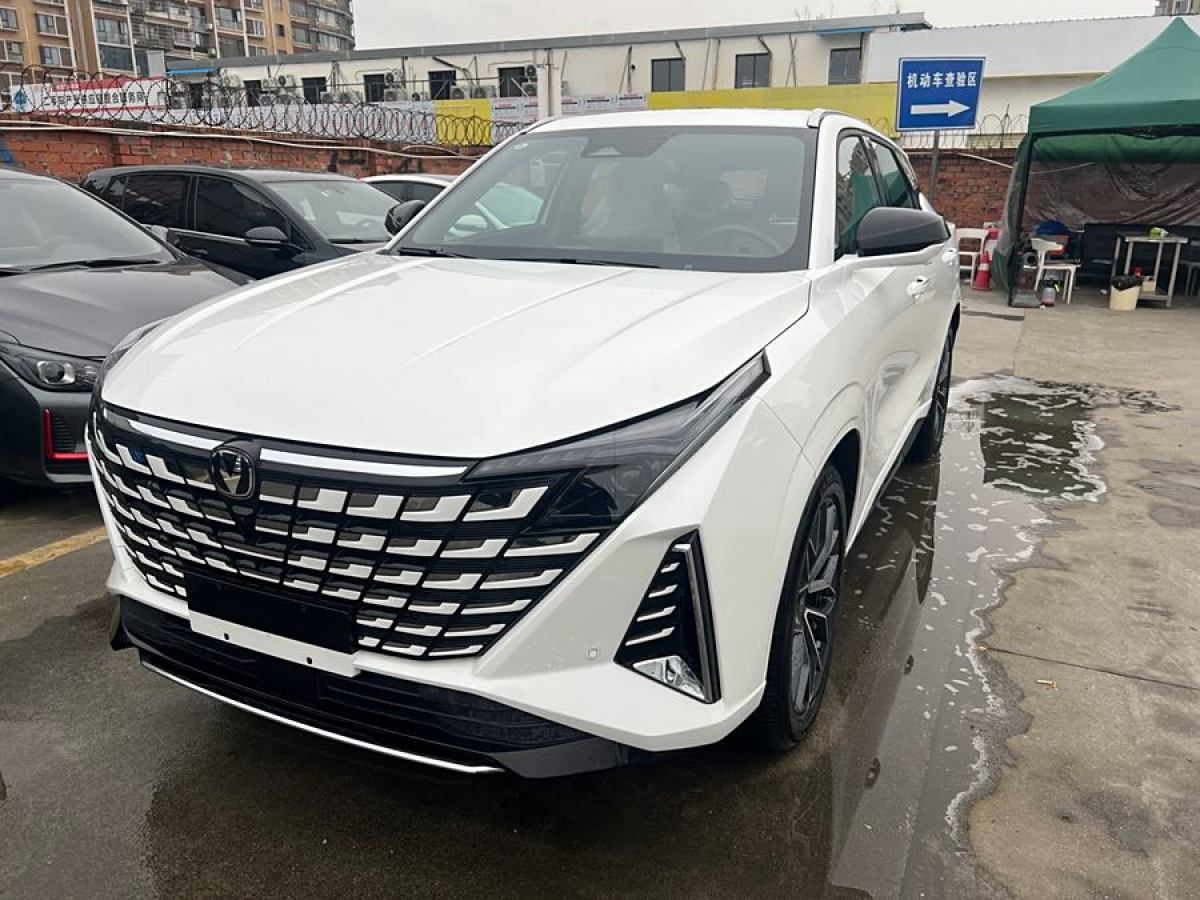 長(zhǎng)安 長(zhǎng)安UNI-Z  2025款 1.5T 尊貴型圖片