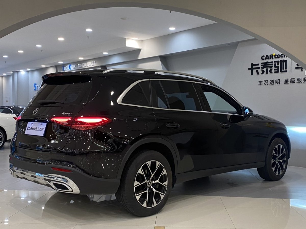 奔馳 奔馳GLC  2023款 改款 GLC 260 L 4MATIC 動(dòng)感型 5座圖片