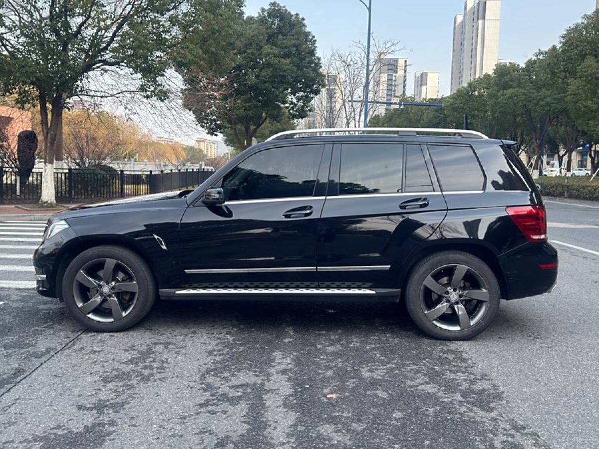 奔馳 奔馳GLK級(jí)  2013款 GLK 300 4MATIC 動(dòng)感天窗型圖片