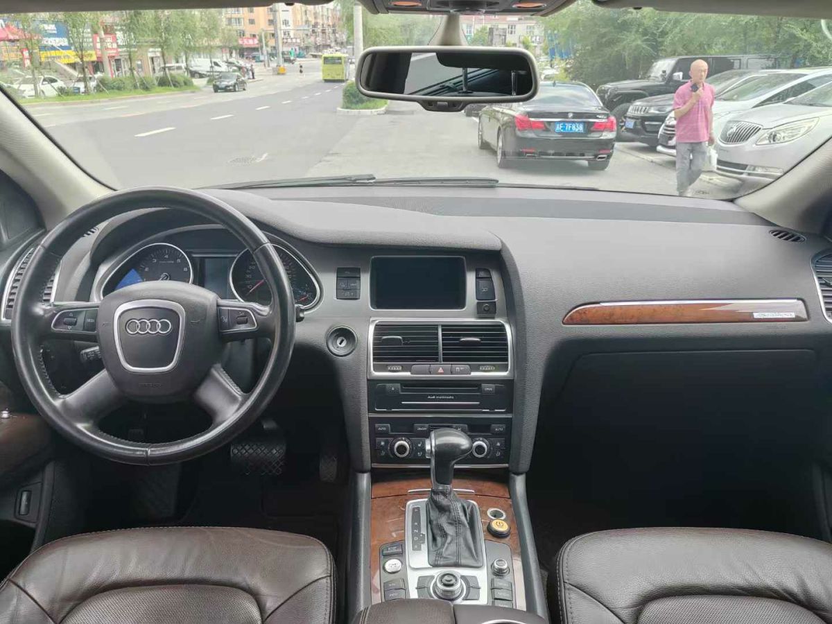 奧迪 奧迪Q7  2012款 Q7 3.0TFSI 豪華型 245kw圖片