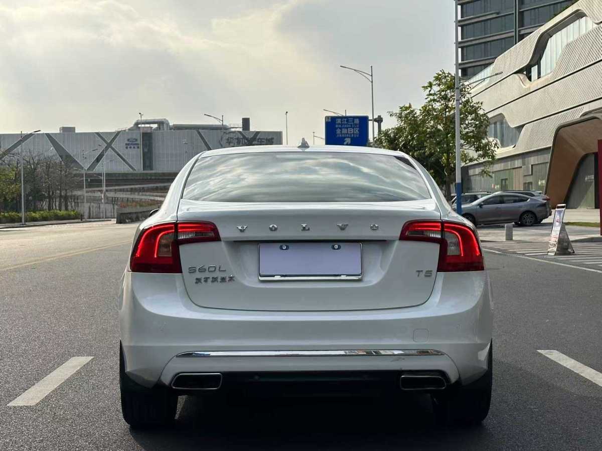 沃爾沃 S60  2016款 S60L 2.0T T5 智馭版圖片