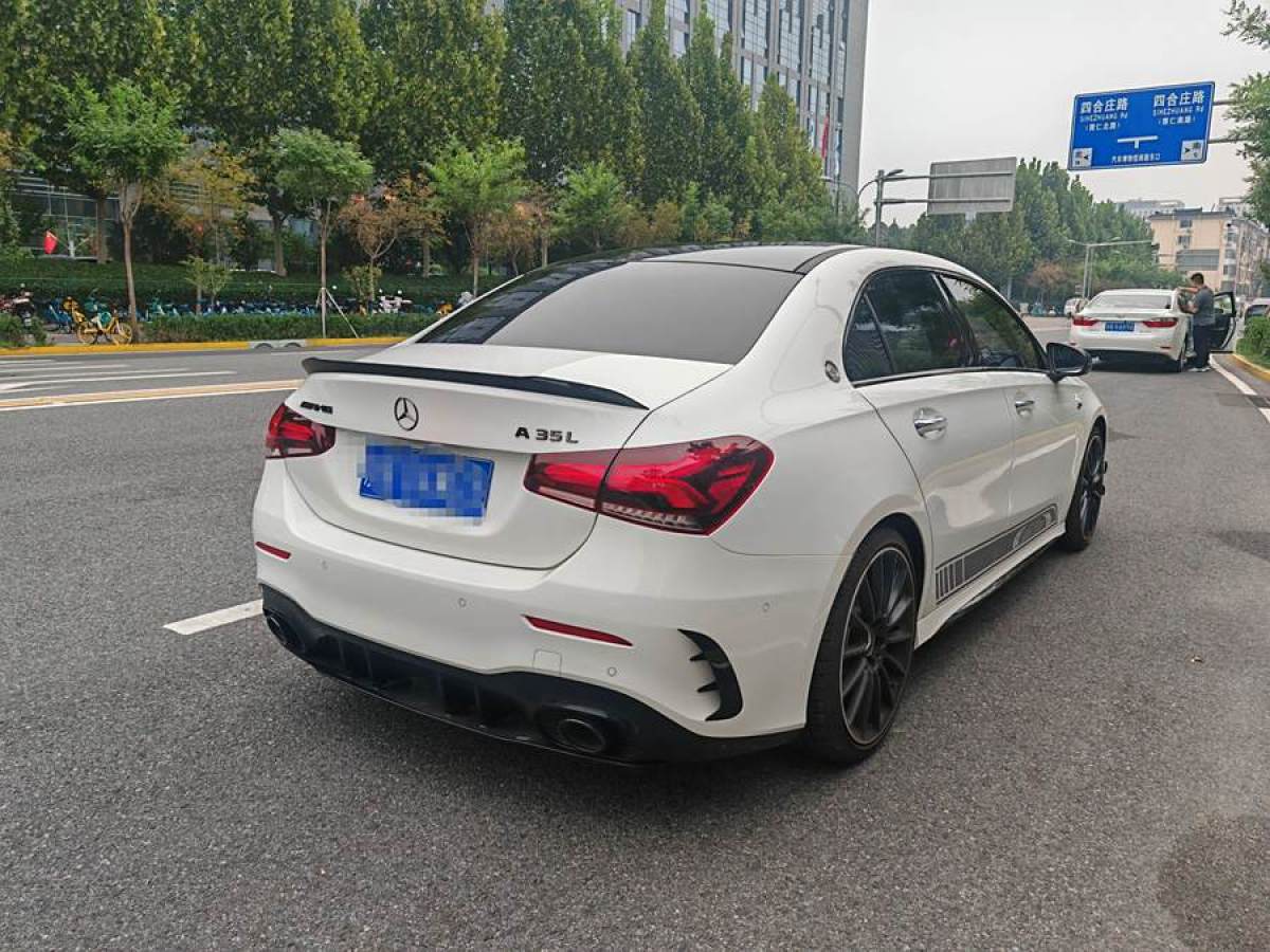 奔馳 奔馳A級AMG  2023款 AMG A 35 4MATIC圖片