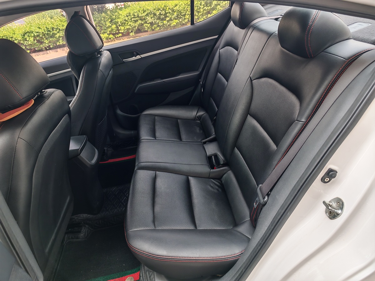 現(xiàn)代 領(lǐng)動(dòng)  2016款 1.6L 自動(dòng)智炫?精英型圖片