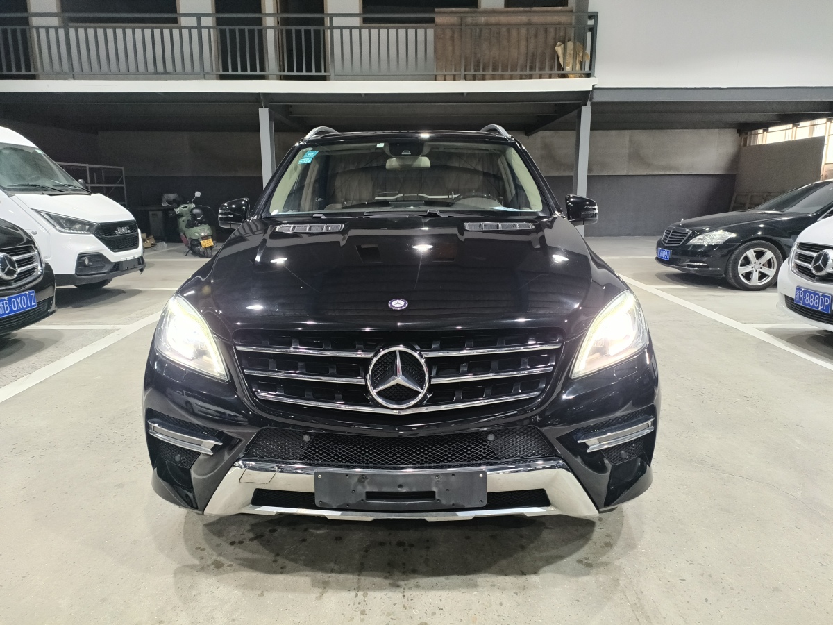 2014年4月奔馳 奔馳M級  2014款 ML 320 4MATIC