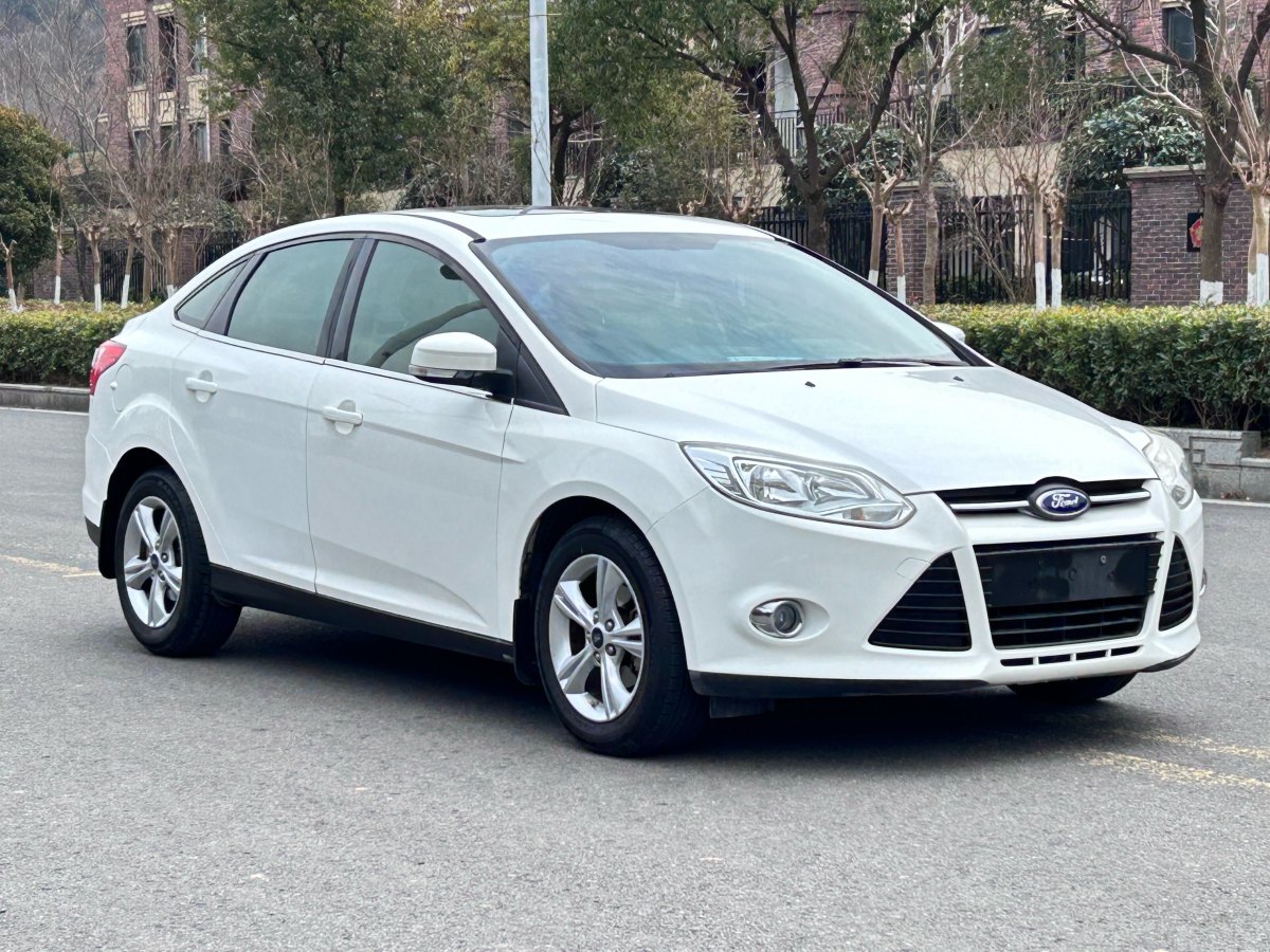 福特 ?？怂? 2012款 三廂 1.6L 自動(dòng)舒適型圖片