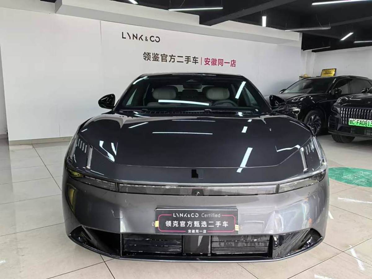 領(lǐng)克 領(lǐng)克Z10  2025款 71kWh 602km后驅(qū)Pro圖片