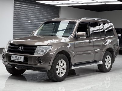 2014年4月 三菱 帕杰羅(進(jìn)口) 3.0L 精英超越版圖片