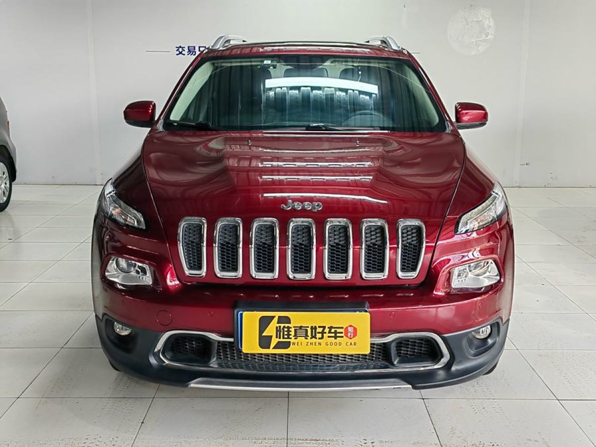 Jeep 自由光  2016款 2.4L 專業(yè)版圖片