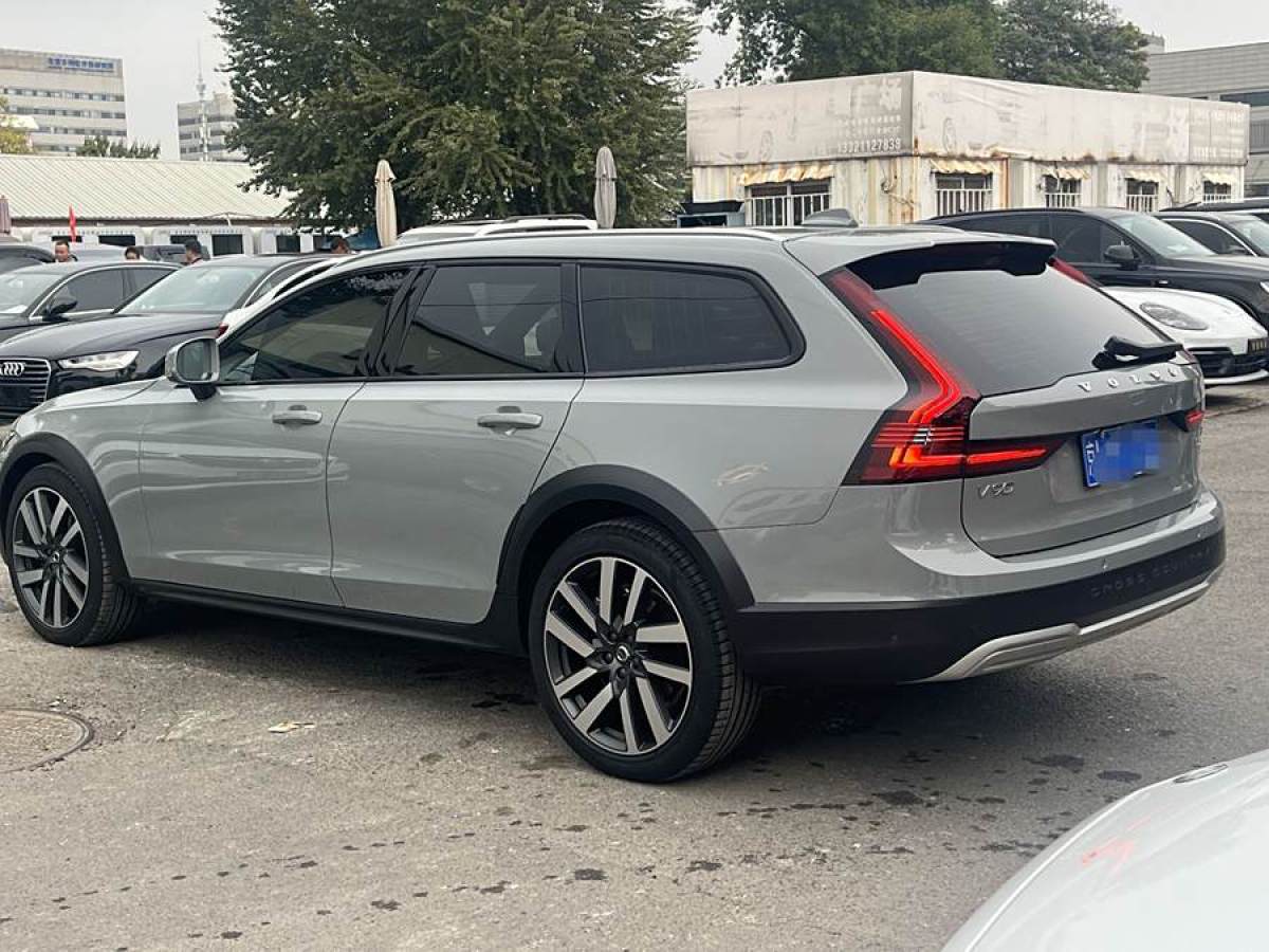 沃爾沃 V90  2024款 Cross Country B5 AWD 智尊版圖片