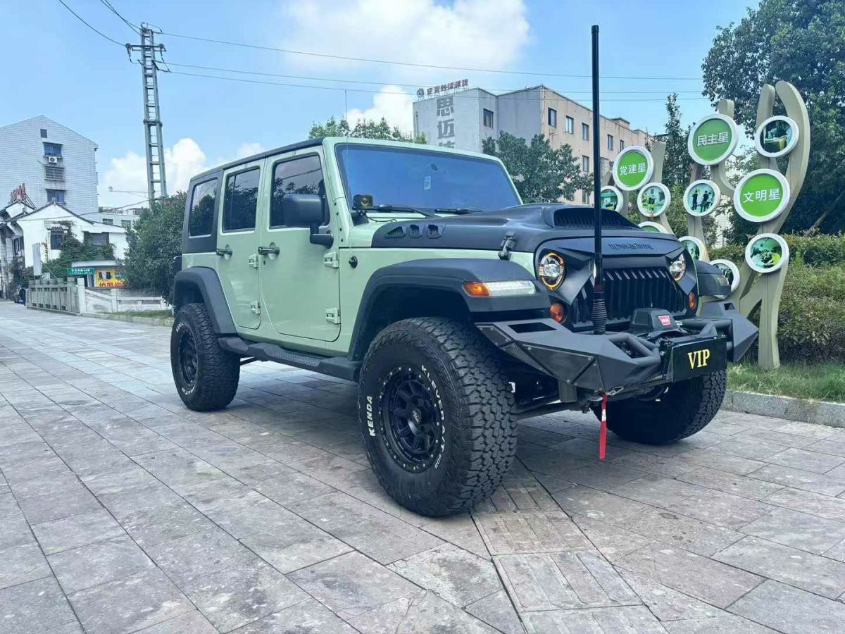 Jeep 牧馬人  2010款 3.8L Rubicon 兩門版圖片