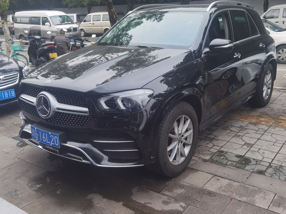 奔馳 奔馳GLE  2020款  GLE 350 4MATIC 時(shí)尚型圖片