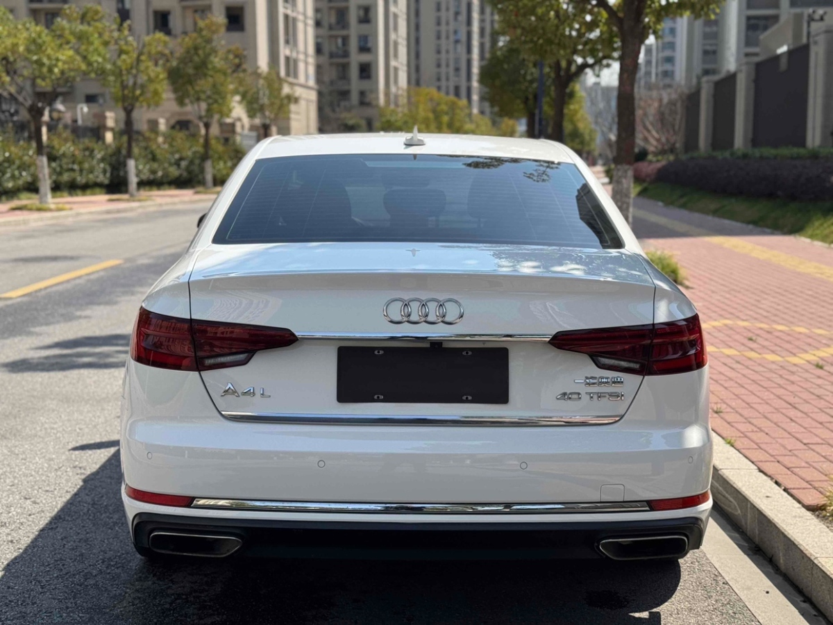 奧迪 奧迪A4L  2019款 35 TFSI 進(jìn)取型 國(guó)VI圖片