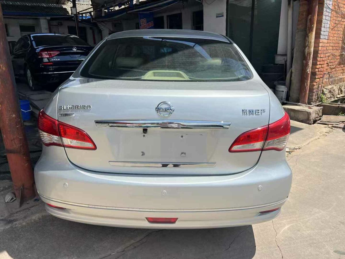 日產(chǎn) 軒逸 圖片