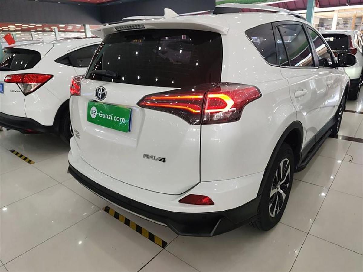 豐田 RAV4榮放  2019款 2.0L CVT兩驅(qū)先鋒版 國(guó)VI圖片