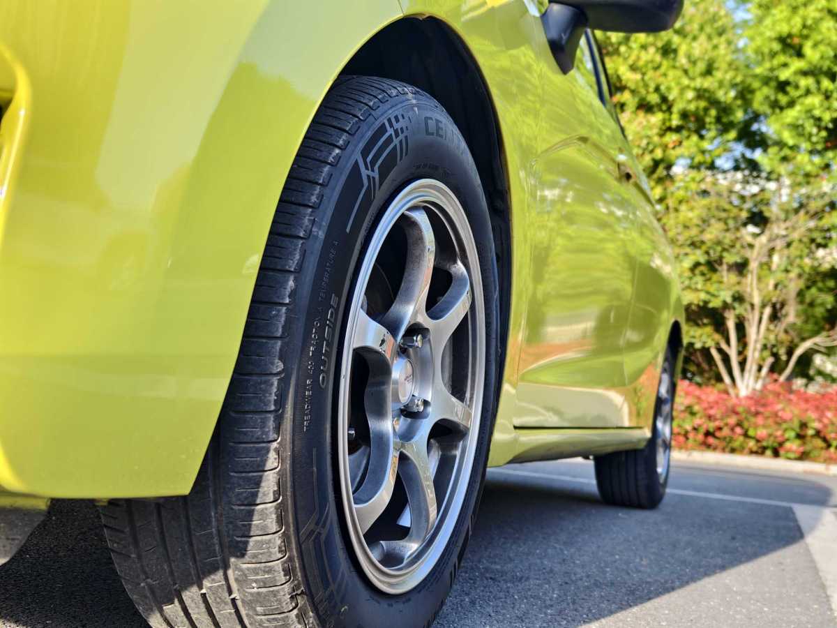 本田 飛度  2014款 1.5L EXLI CVT領(lǐng)先型圖片