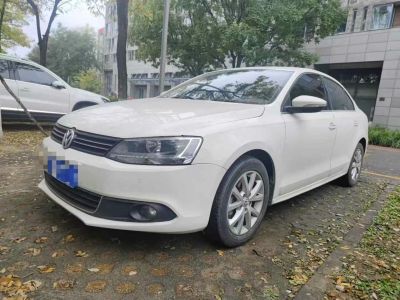 2012年1月 北京 北京汽車(chē)E系列 兩廂 1.5L 自動(dòng)樂(lè)享版圖片