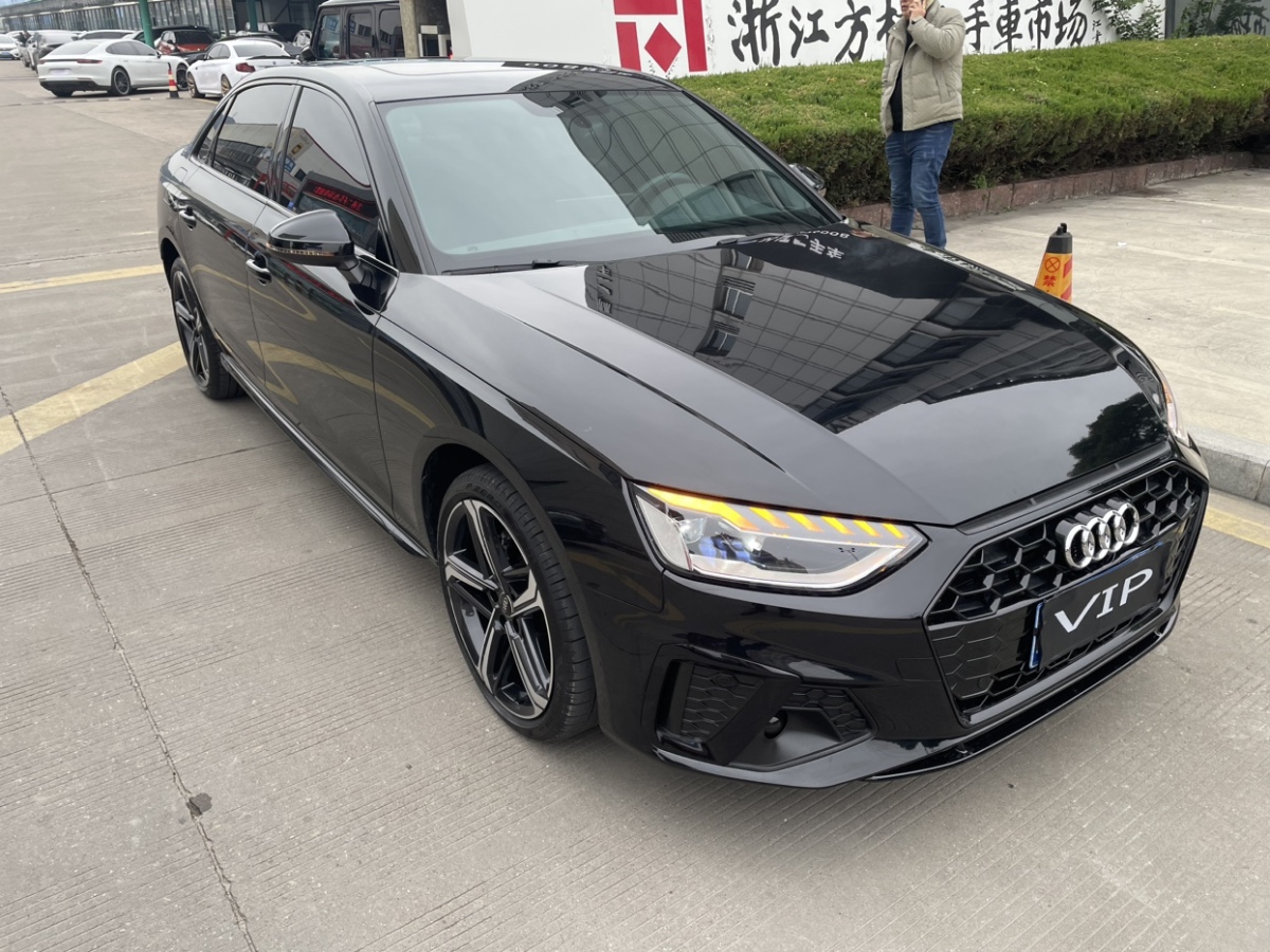 奧迪 奧迪A4L  2024款 40 TFSI 豪華動(dòng)感型圖片