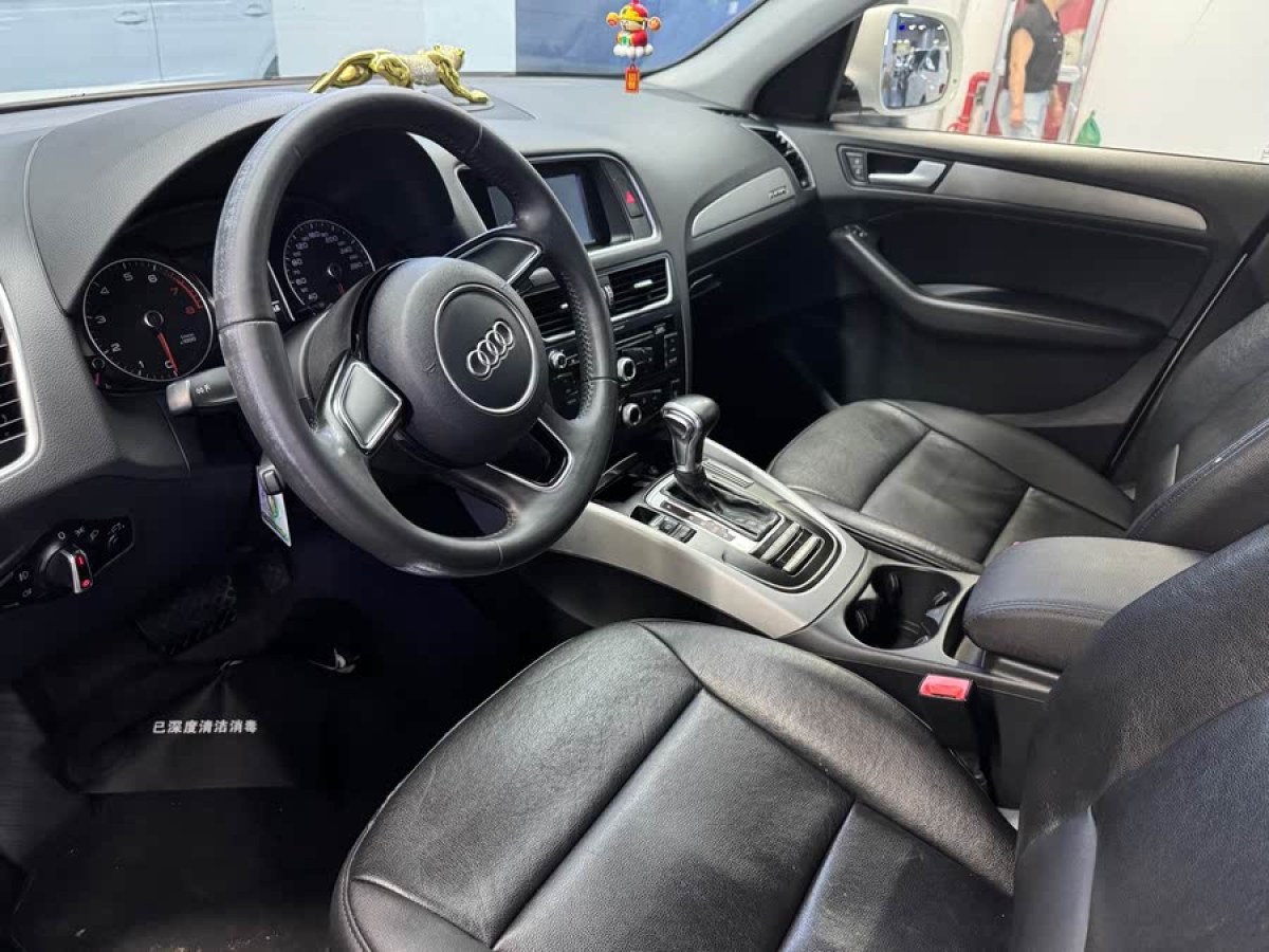 奧迪 奧迪Q5  2016款 40 TFSI 進(jìn)取型圖片