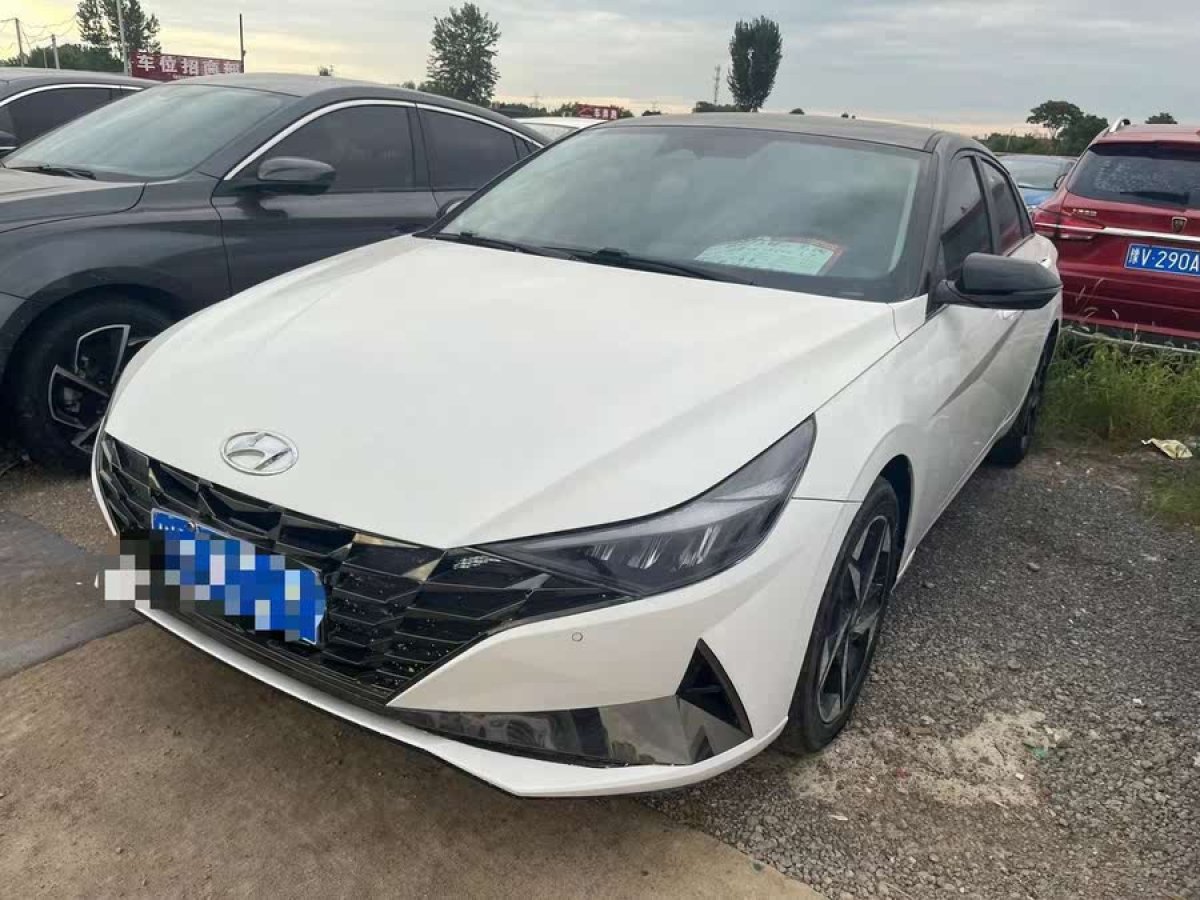 現(xiàn)代 伊蘭特  2023款 1.5L CVT LUX尊貴版圖片