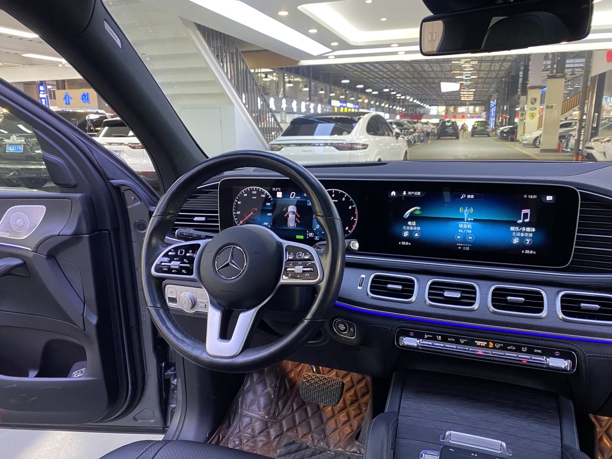 奔驰 奔驰GLE  2020款 改款 GLE 450 4MATIC 豪华型图片