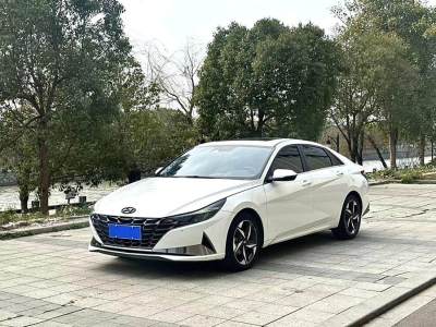 2022年1月 現(xiàn)代 伊蘭特 1.5L LUX尊貴版圖片