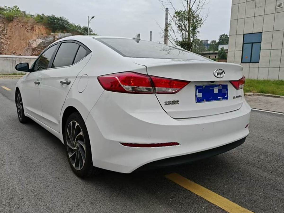 2019年9月現(xiàn)代 領(lǐng)動  2019款 1.5L CVT智炫?精英型